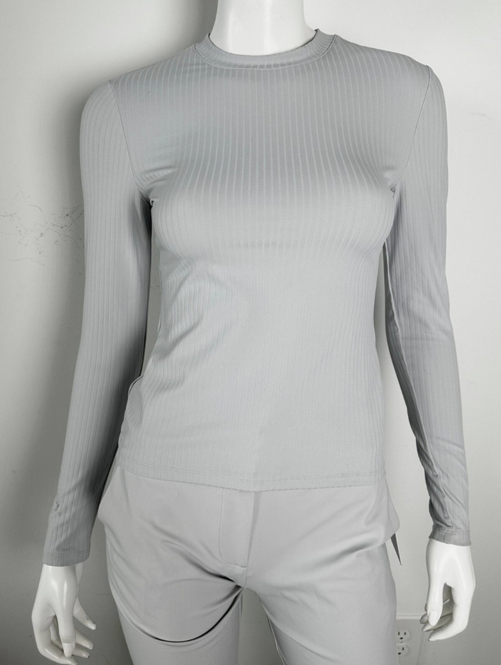 Rhône Modern Rib Long Sleeve Tee Grey & Black. Top Ribbed Athleisure